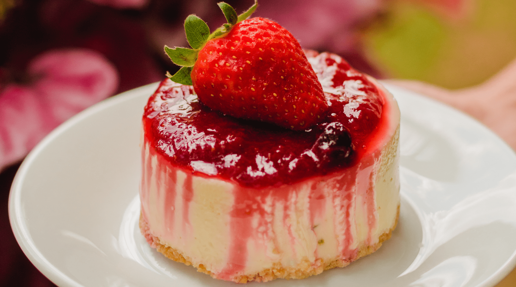 Syrup-Infused Desserts for Festive Feasts: Bold Twists on Pavlova, Tiramisu & More