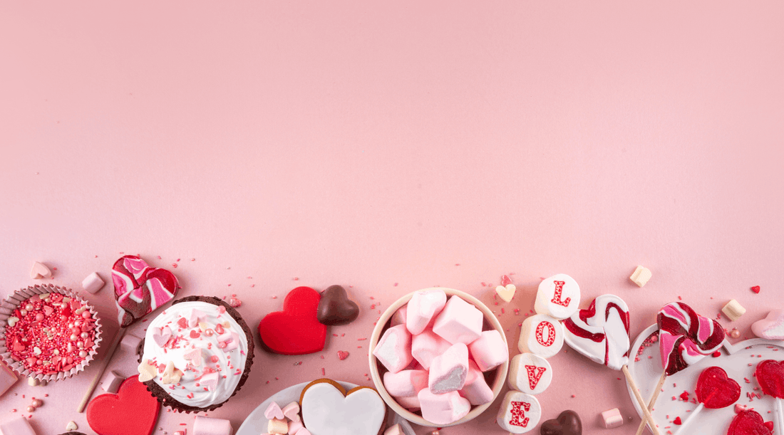 Valentine’s & Galentine’s Drinks to Fall For 💕