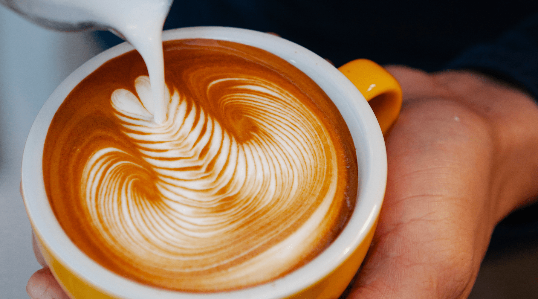 Elevating Coffee Presentation: Mastering Latte Art for Café Professionals